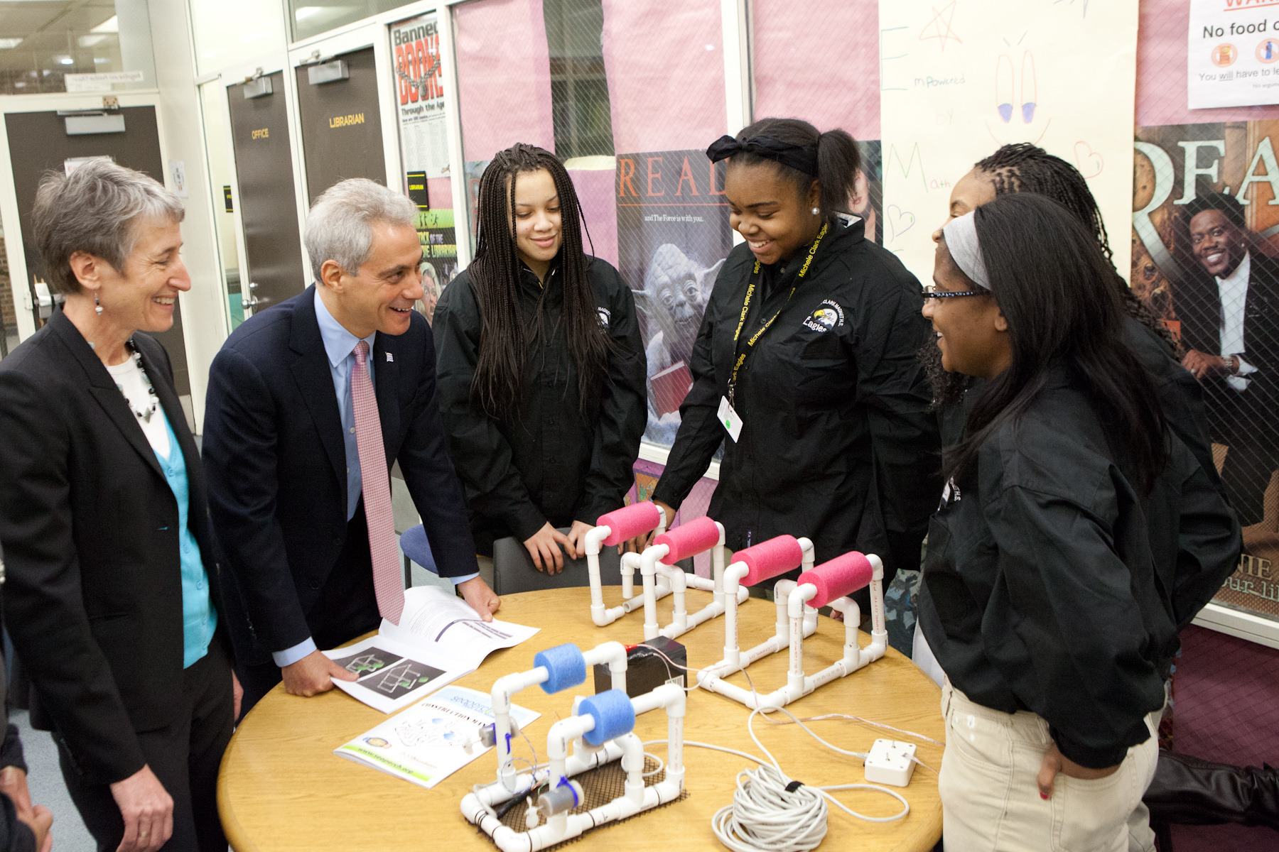 Mayor Emanuel and Secretary Jewell visit Chicago STEM school